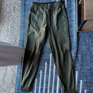 Lululemon men's olive green joggers